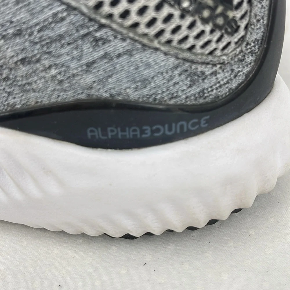 ADIDAS ALPHA BOUNCE SIZE 6.5 Gray Athletic Shoes